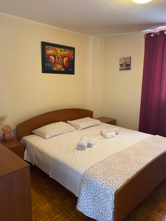 Lovely Apartment With Fabulous View Capodistria Esterno foto