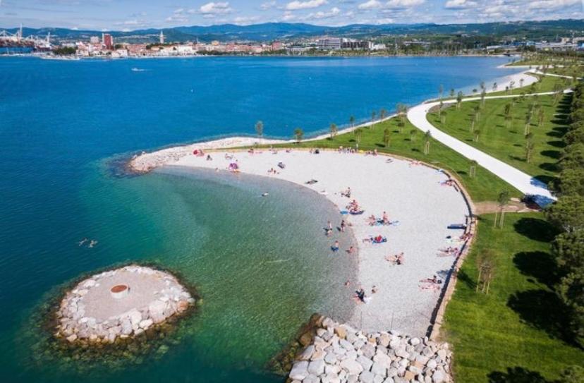 Lovely Apartment With Fabulous View Capodistria Esterno foto