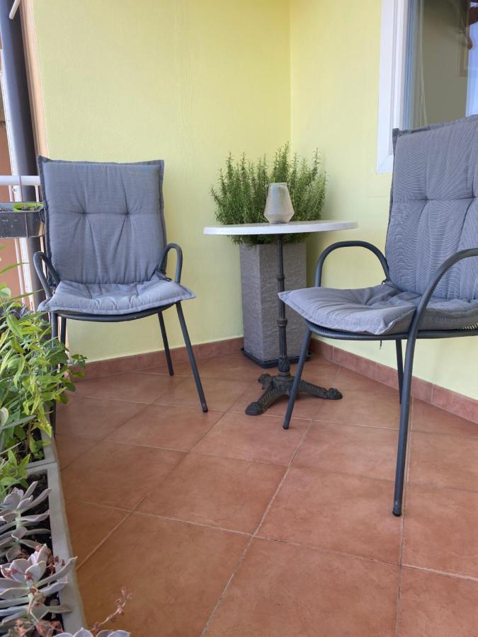 Lovely Apartment With Fabulous View Capodistria Esterno foto